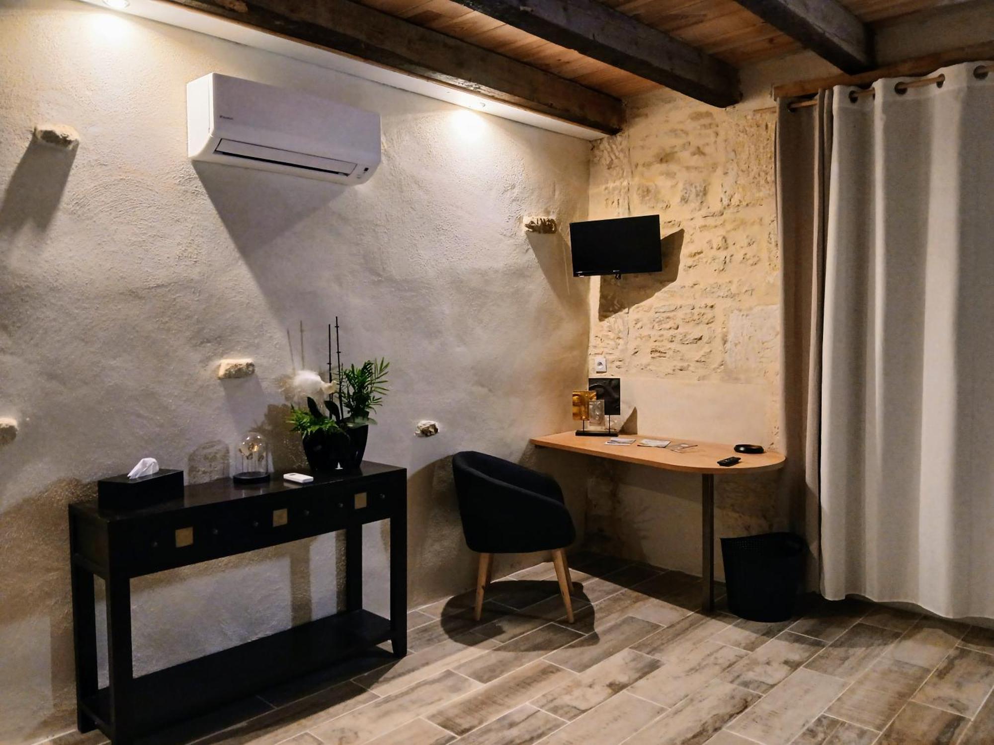Hotel O Calme Brizambourg Exteriér fotografie